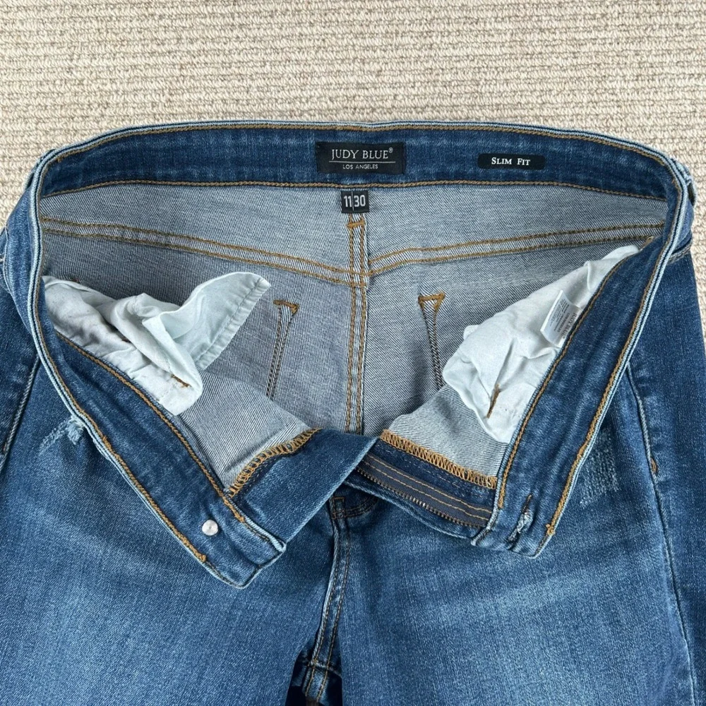 Judy Blue Boyfriend Slim Fit Jeans Womens 11/30-32 Distressed Boho Grunge Street